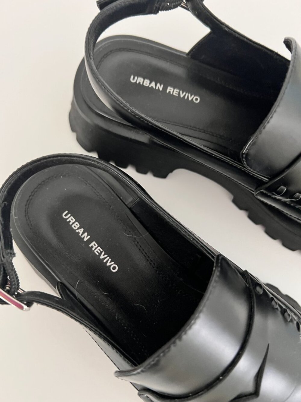 Urban Revivo Black Chunky Lug Sole Slingback Loafers Size 6.5 - Picture 3 of 9